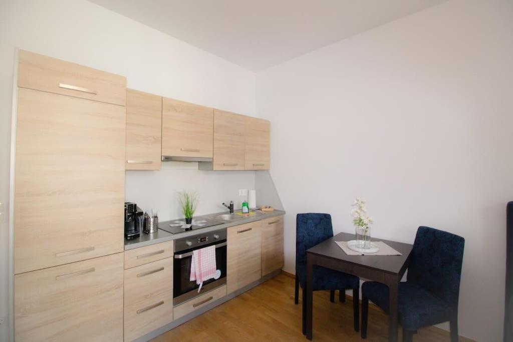 Klein & Gemuetlich L Lf15 Apartment Vienna Exterior photo